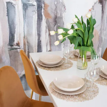 Le Stelle Su * تورينو